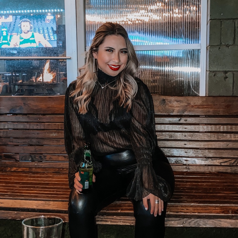 Meet your Posher, Marissa